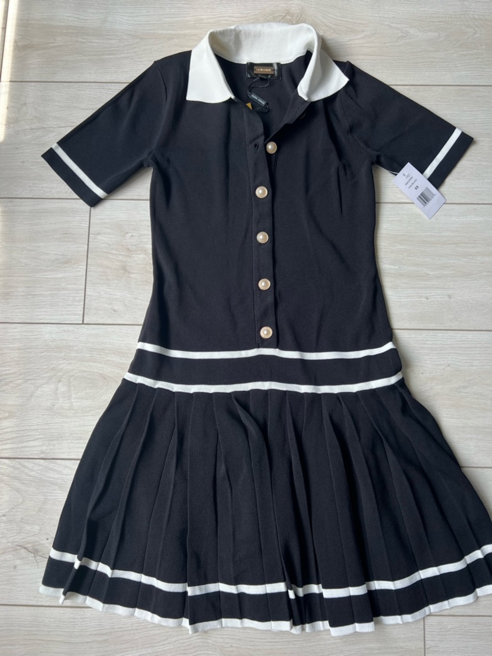 Alexia Admor Black and White Polo Pleated Mini Dress